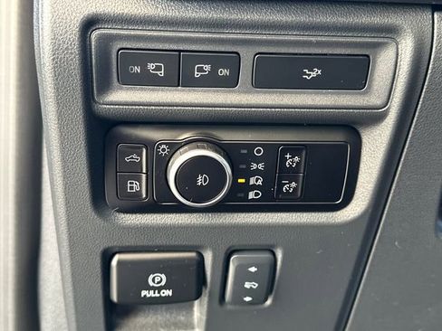 Used 2023 Ford F150 Lariat w/ Equipment Group 502A High image 28