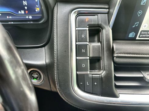 Certified 2022 Chevrolet Tahoe High Country w/ Premium Package 2 image 16