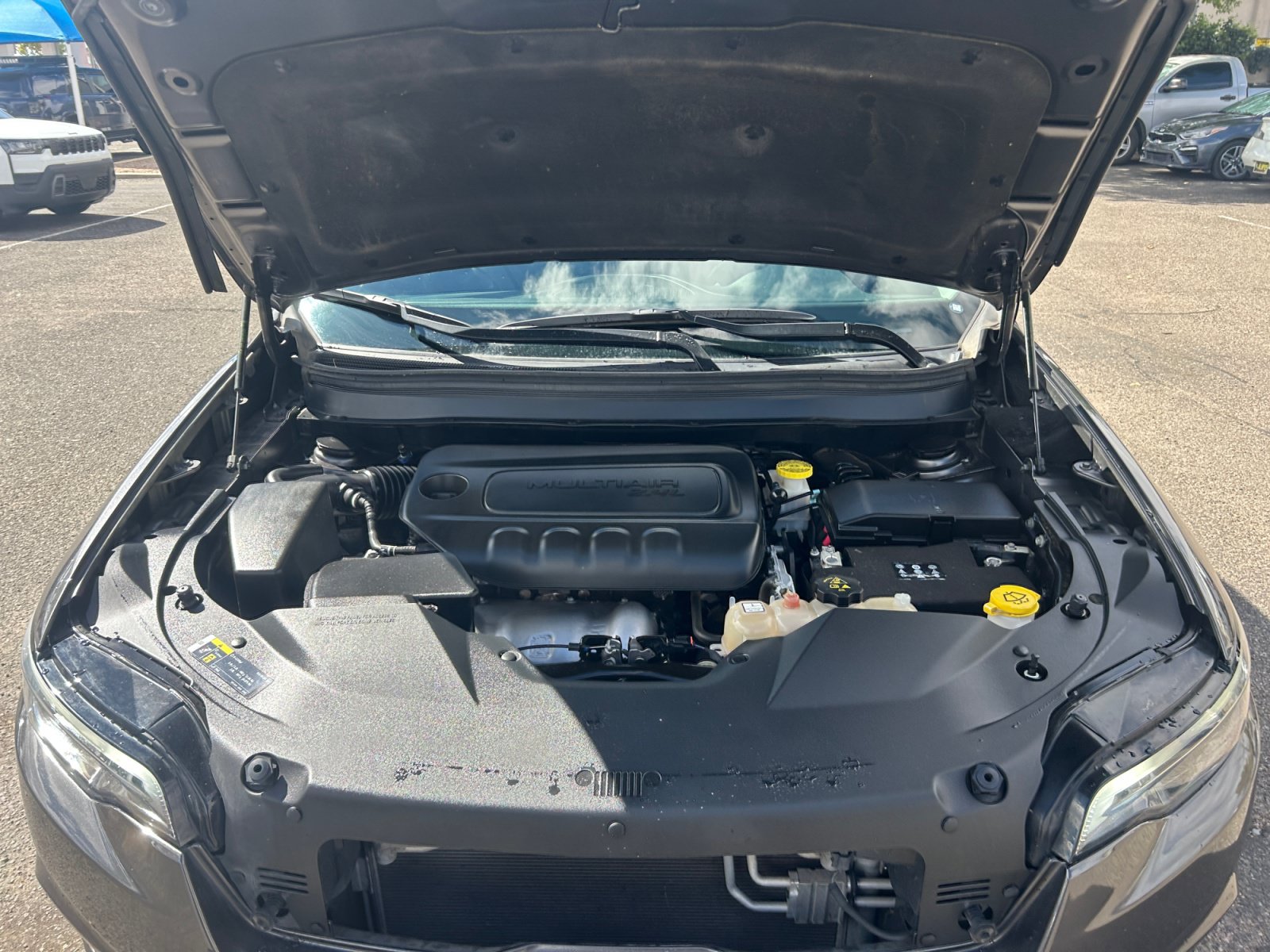 Used 2020 Jeep Cherokee Limited FWD image 21