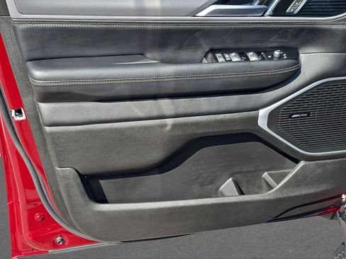 New 2026 Jeep Grand Wagoneer L Limited w/ Convenience Group I image 12