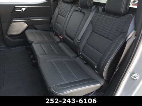 Used 2024 GMC Sierra EV Denali image 43