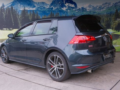 Used 2017 Volkswagen GTI Sport image 4