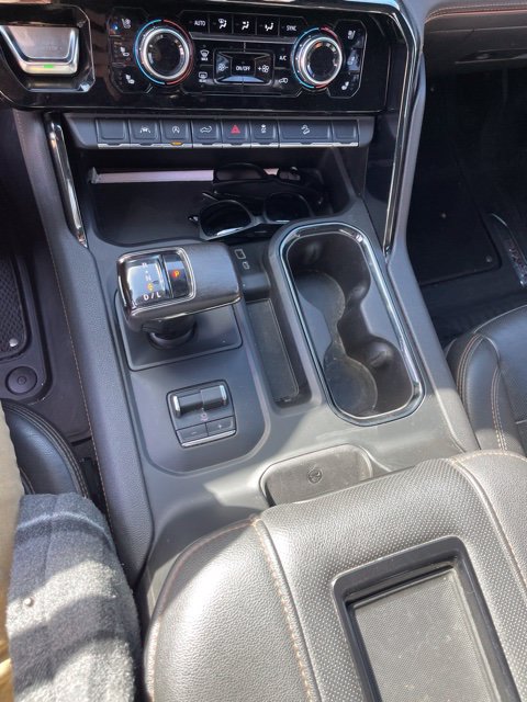 Used 2022 GMC Sierra 1500 AT4 w/ AT4 Preferred Package AWD/4WD image 10