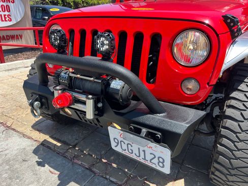 Used 2016 Jeep Wrangler Sport w/ Quick Order Package 24S AWD/4WD image 4