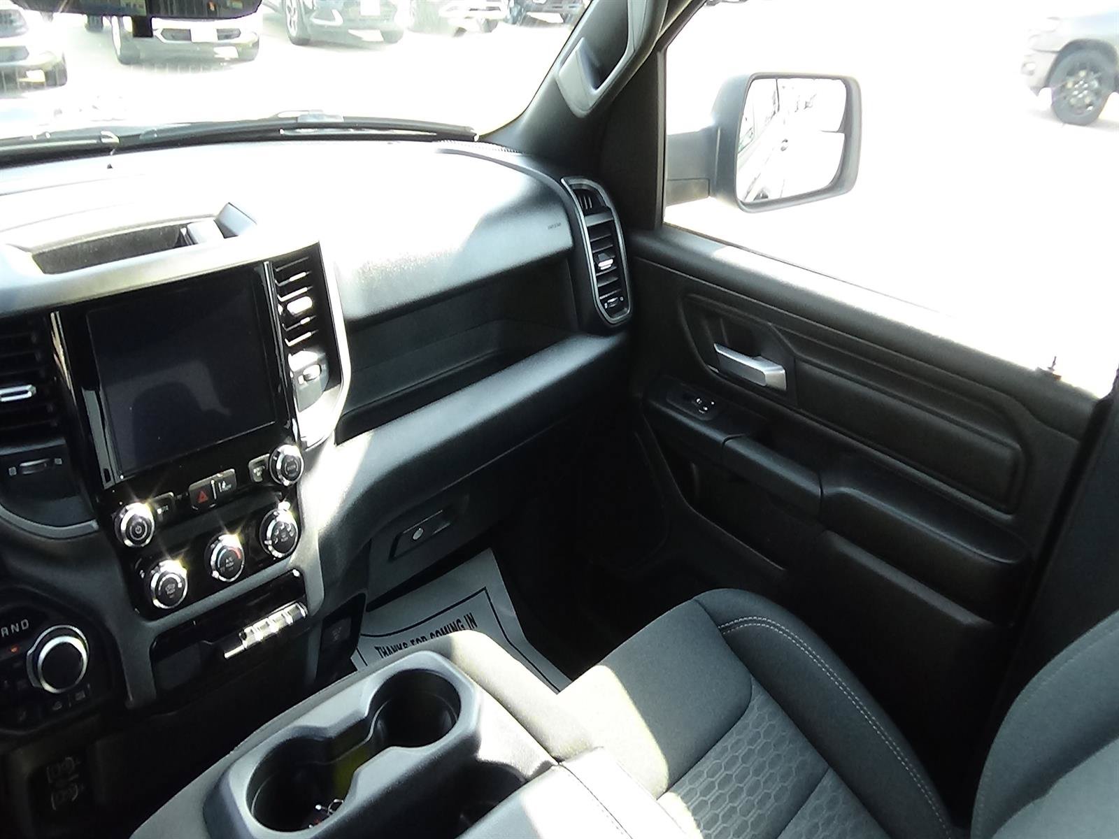 Used 2025 RAM 1500 Warlock AWD/4WD image 15