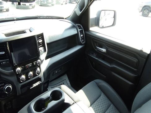 Used 2025 RAM 1500 Warlock AWD/4WD image 15