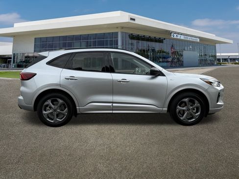 Used 2024 Ford Escape ST-Line image 12