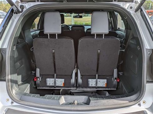 Certified 2018 Ford Explorer XLT w/ Equipment Group 202A image 12