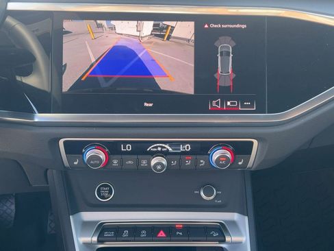 New 2025 Audi Q3 2.0T Premium image 24