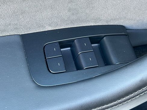 Used 2024 Tesla Model 3 Performance image 12