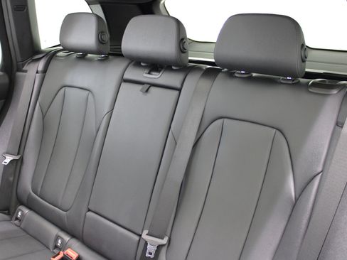 Used 2018 BMW X3 xDrive30i w/ Convenience Package image 40