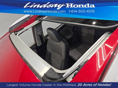 Used 2015 Toyota RAV4 Limited AWD/4WD image 21