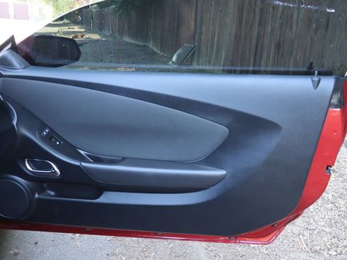 Used 2014 Chevrolet Camaro LT RWD image 18