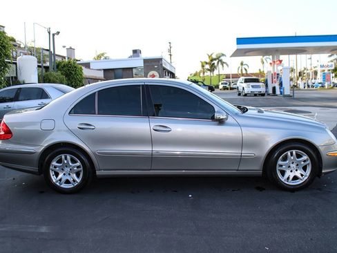 Used 2004 Mercedes-Benz E 320 Sedan image 6