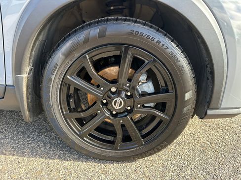 Certified 2021 Nissan Kicks SR w/ SR Premium Package image 12