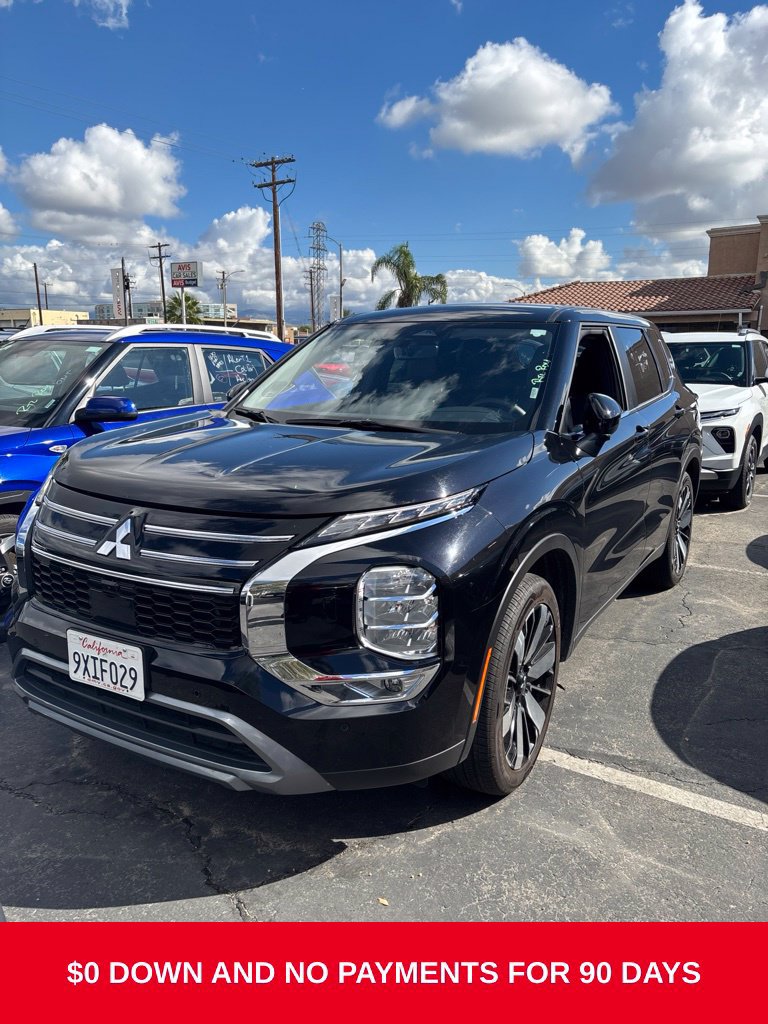 Used 2025 Mitsubishi Outlander SE AWD/4WD image 1