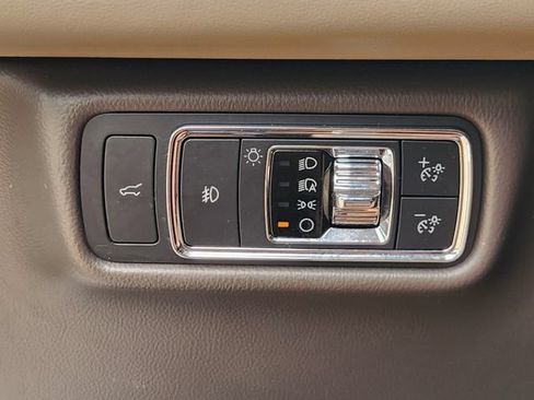Used 2021 Lincoln Aviator Reserve w/ Elements Package Plus RWD image 21