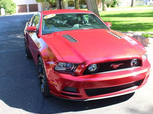 Used 2013 Ford Mustang GT Premium w/ Security Pkg image 29