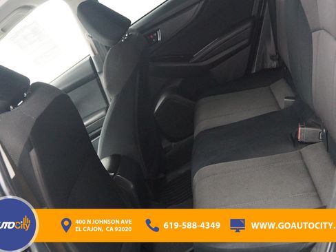 Used 2022 Subaru Crosstrek 2.0i AWD/4WD image 14