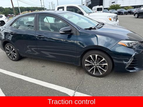 Used 2017 Toyota Corolla SE FWD image 6