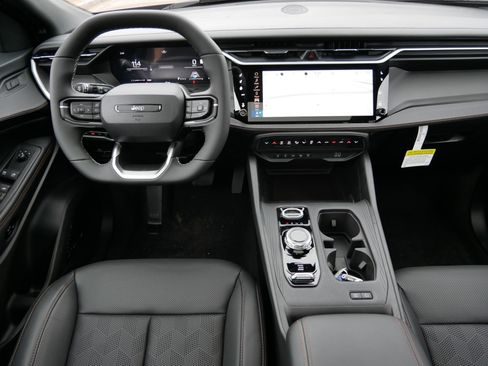 New 2026 Jeep Cherokee Overland image 10