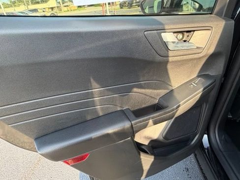 Used 2025 Ford Escape ST-Line FWD image 35