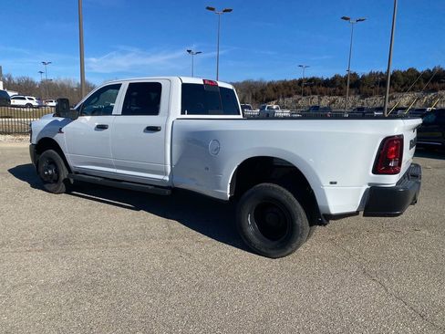 New 2026 RAM 3500 Tradesman image 4