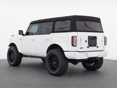 Used 2023 Ford Bronco Badlands AWD/4WD image 3