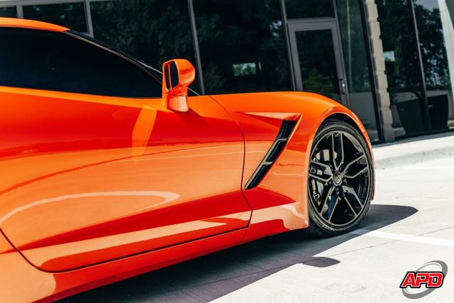 Used 2019 Chevrolet Corvette Stingray Coupe w/ Carbon Flash Badge Package RWD image 28