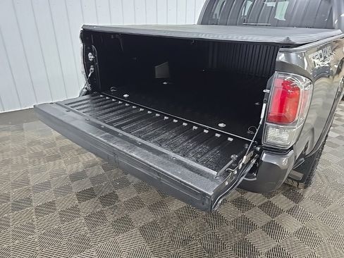 Used 2023 Toyota Tacoma TRD Sport image 11