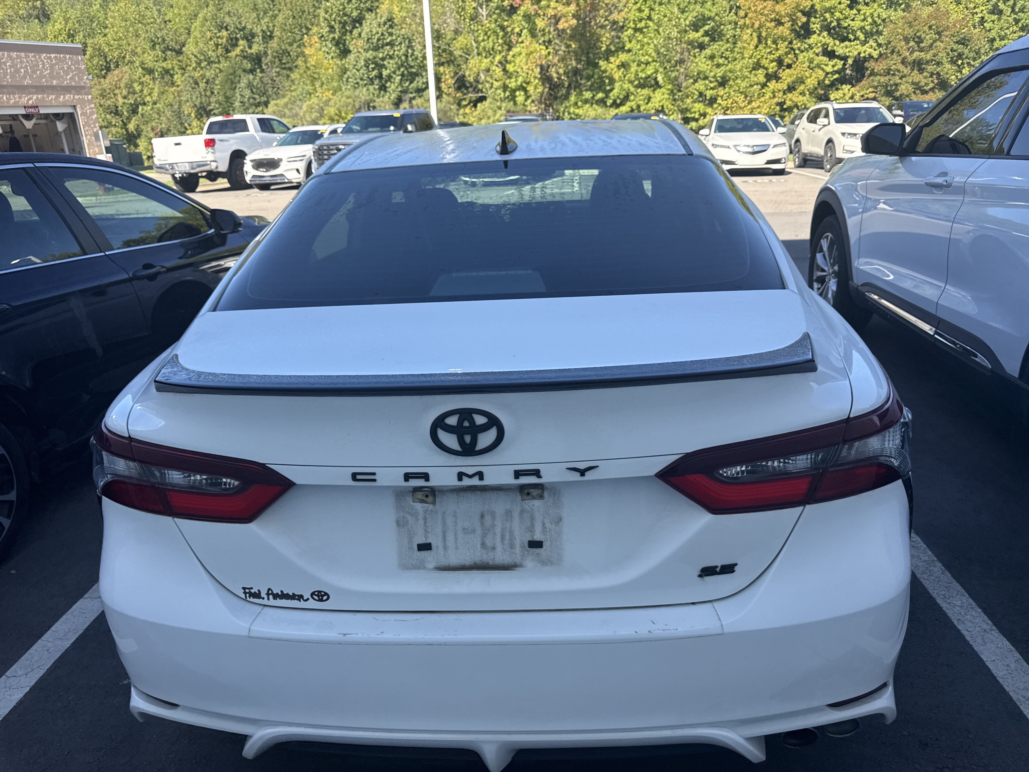 Used 2022 Toyota Camry SE w/ Convenience Package FWD image 8