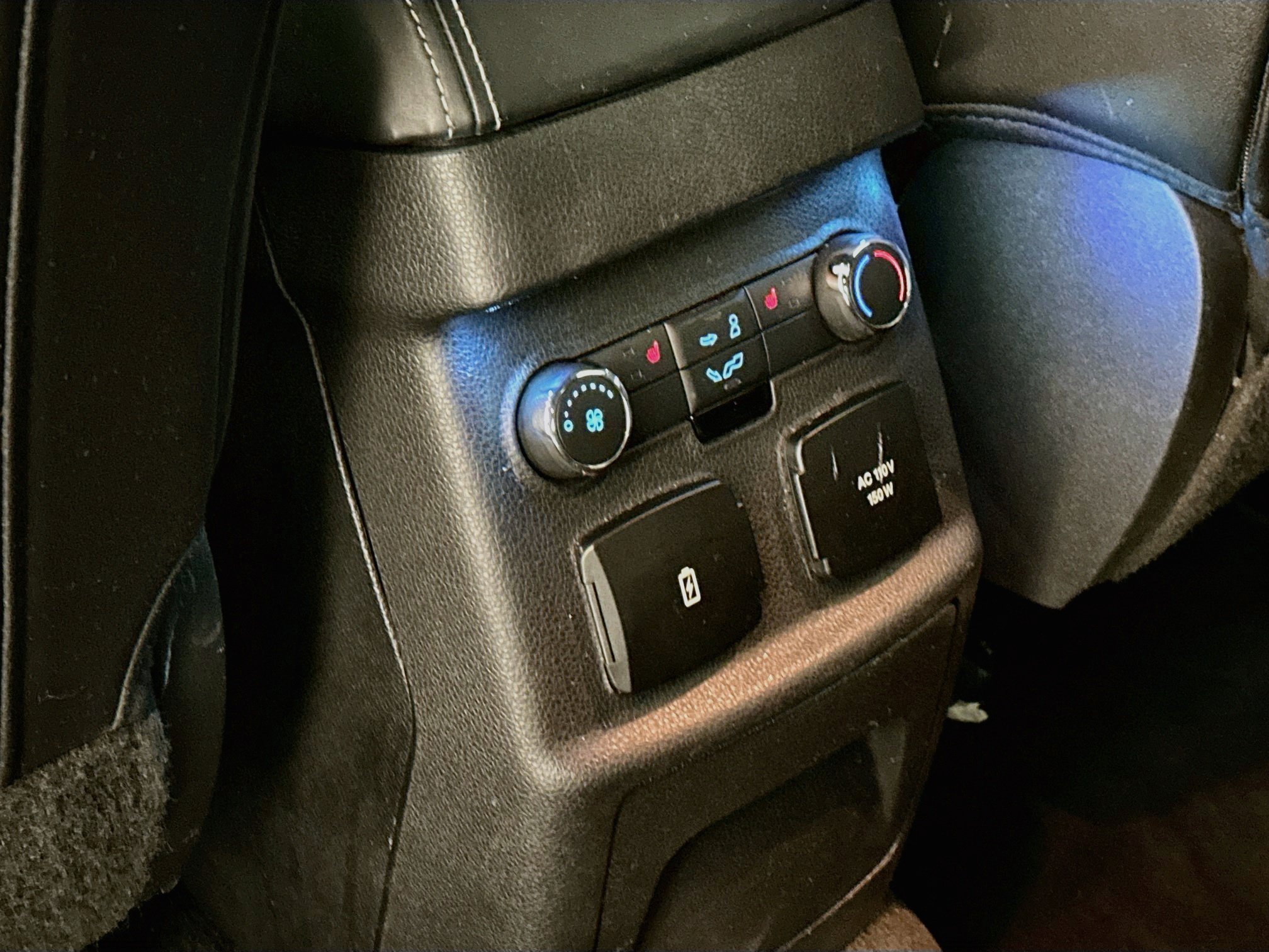 Used 2016 Ford Explorer Platinum AWD/4WD image 29