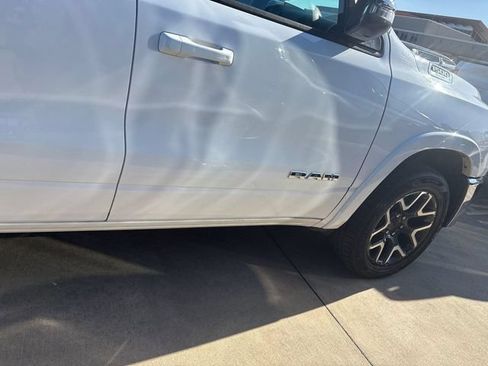 Used 2025 RAM 1500 Laramie AWD/4WD image 5