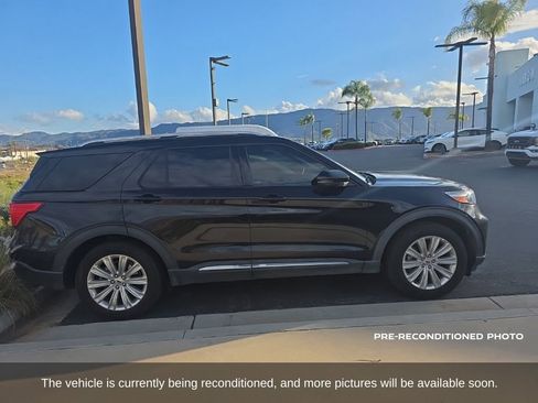 Used 2022 Ford Explorer Limited w/ Hybrid Equipment Group 310A RWD image 4