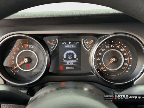 Used 2023 Jeep Gladiator Sport AWD/4WD image 22