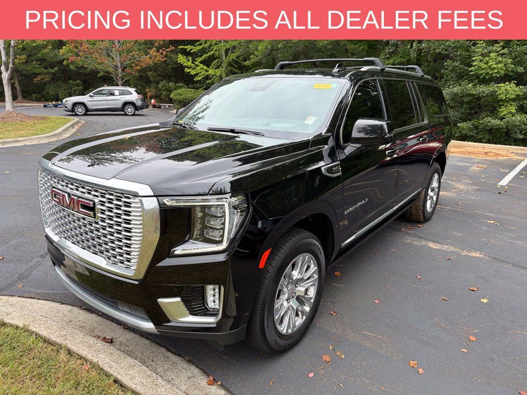 Used 2024 GMC Yukon XL Denali w/ Max Trailering Package AWD/4WD image 3