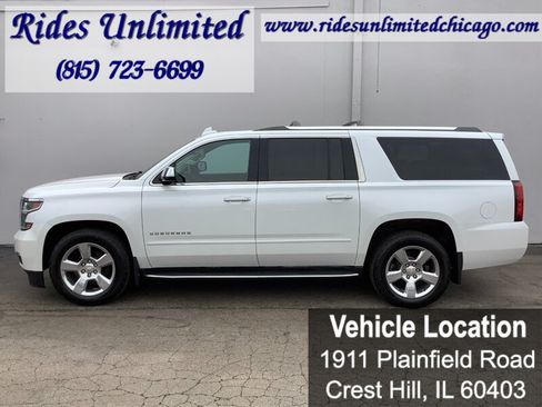 Used 2017 Chevrolet Suburban Premier AWD/4WD image 4