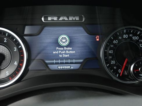 Used 2024 RAM 2500 Laramie w/ Night Edition AWD/4WD image 10