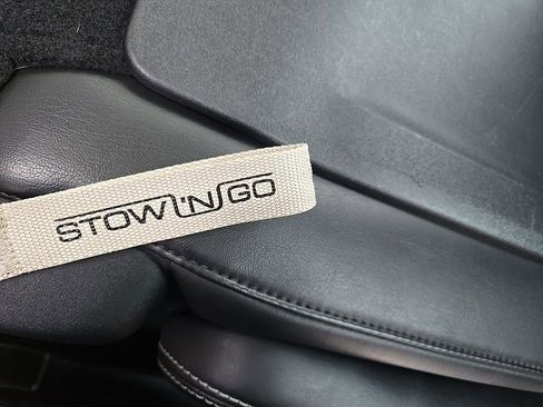 Used 2024 Chrysler Pacifica Touring-L image 78