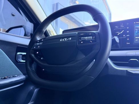 Used 2025 Kia K4 EX FWD image 10