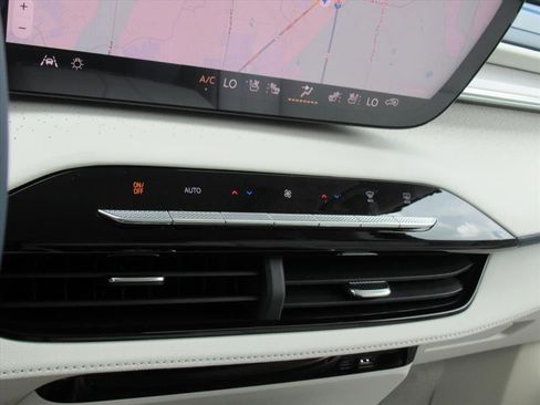 New 2026 Buick Enclave Avenir w/ Super Cruise Package image 23