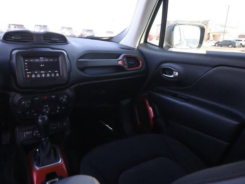 Used 2019 Jeep Renegade Trailhawk w/ Cold Weather Group II image 24