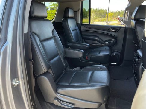 Used 2020 GMC Yukon XL SLT AWD/4WD image 40