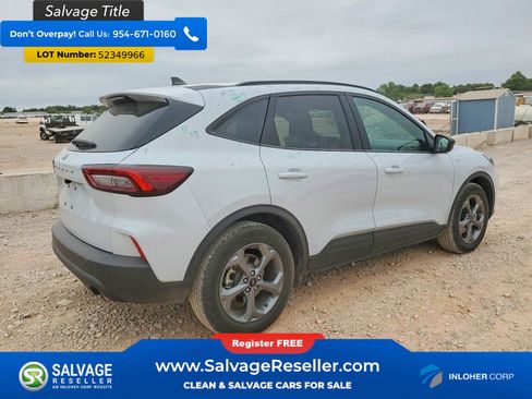Used 2025 Ford Escape ST-Line w/ Cold Weather Package FWD image 4