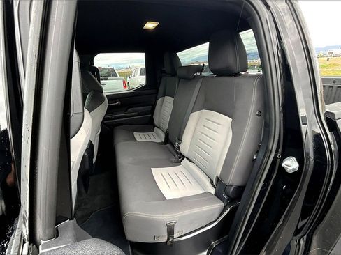 Used 2025 Toyota Tacoma TRD Off-Road image 27