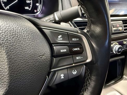 Used 2020 Honda Accord Touring image 24