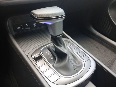 New 2026 Hyundai Kona SE FWD image 17