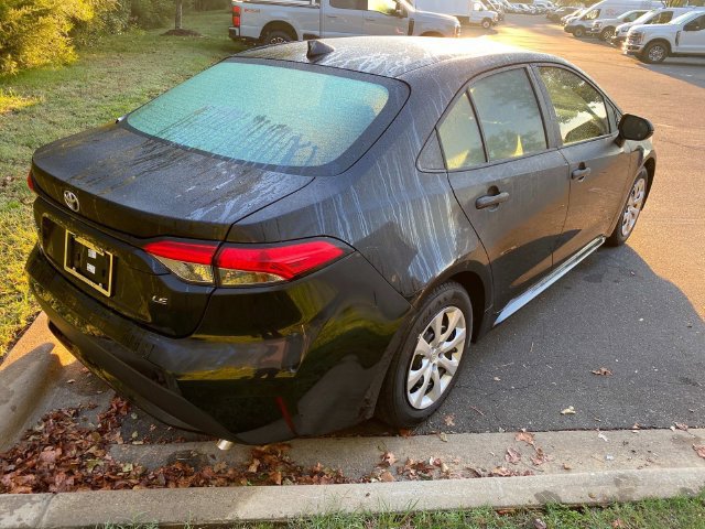 Used 2021 Toyota Corolla LE FWD image 31