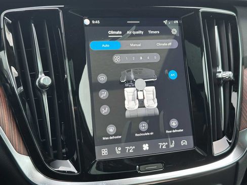 New 2026 Volvo V60 B5 Cross Country Plus w/ Climate Package image 28