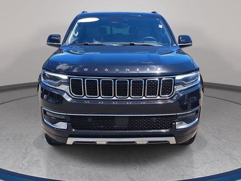 Used 2022 Jeep Wagoneer Series III AWD/4WD image 2